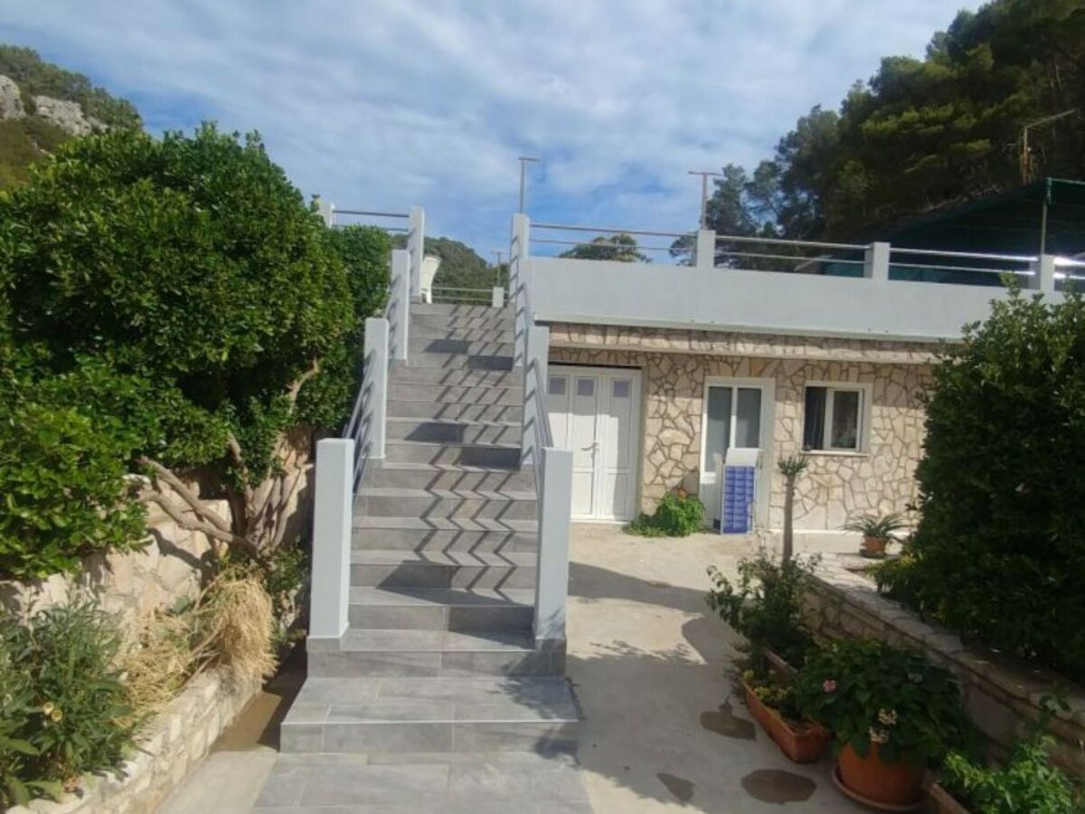 Holiday house Four Bedroom Holiday Home With Terrace & Sea View