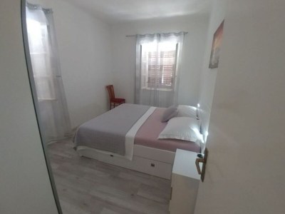 Holiday house Four Bedroom Holiday Home With Terrace & Sea View - Features photo 7