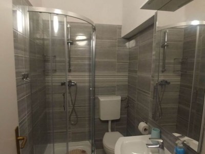 Holiday house Four Bedroom Holiday Home With Terrace & Sea View - Features photo 16