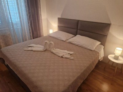 Apartment Three-Bedroom Apartment With Sea View (A2) - Features photo 16