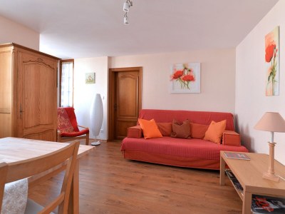 Holiday apartment "Lâ€™Oriel" in the house "Les gÃ®tes du Couvent" - Features photo 8