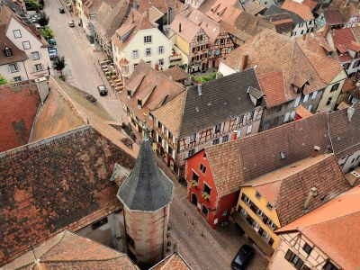 Holiday apartment "Lâ€™Oriel" in the house "Les gÃ®tes du Couvent" - Environment photo 12