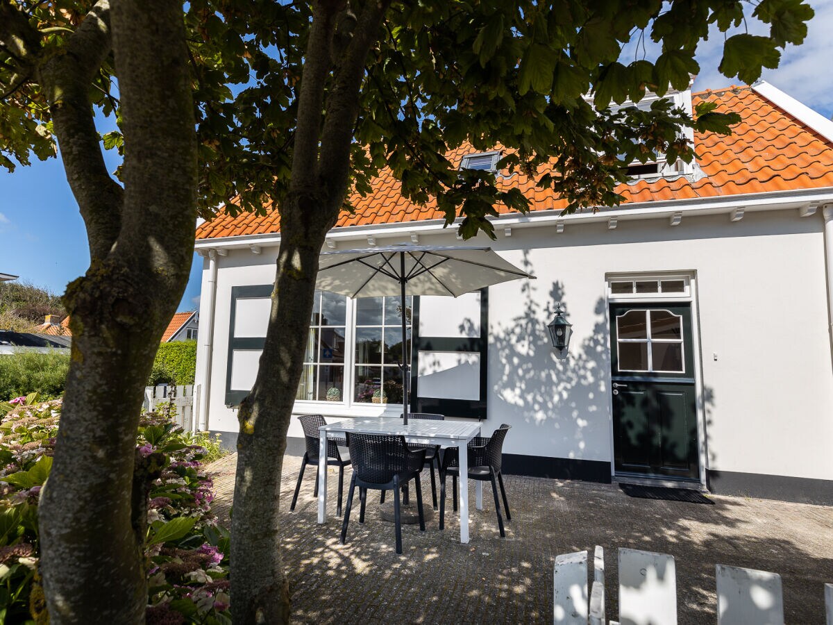 Holiday house Beatrixstraat 23 - Outdoor photo 5