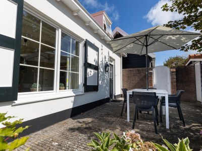 Holiday house Beatrixstraat 23 - Outdoor photo 6
