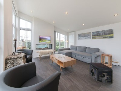 Holiday park Modern Chalet Near Beach - Features photo 6