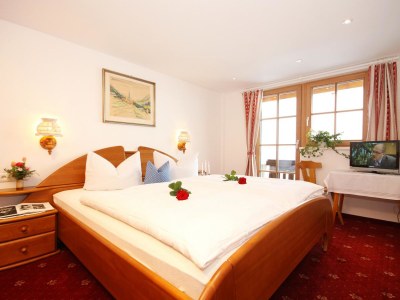 Holiday apartment Talblick in the guesthouse on the mountain - Features photo 4