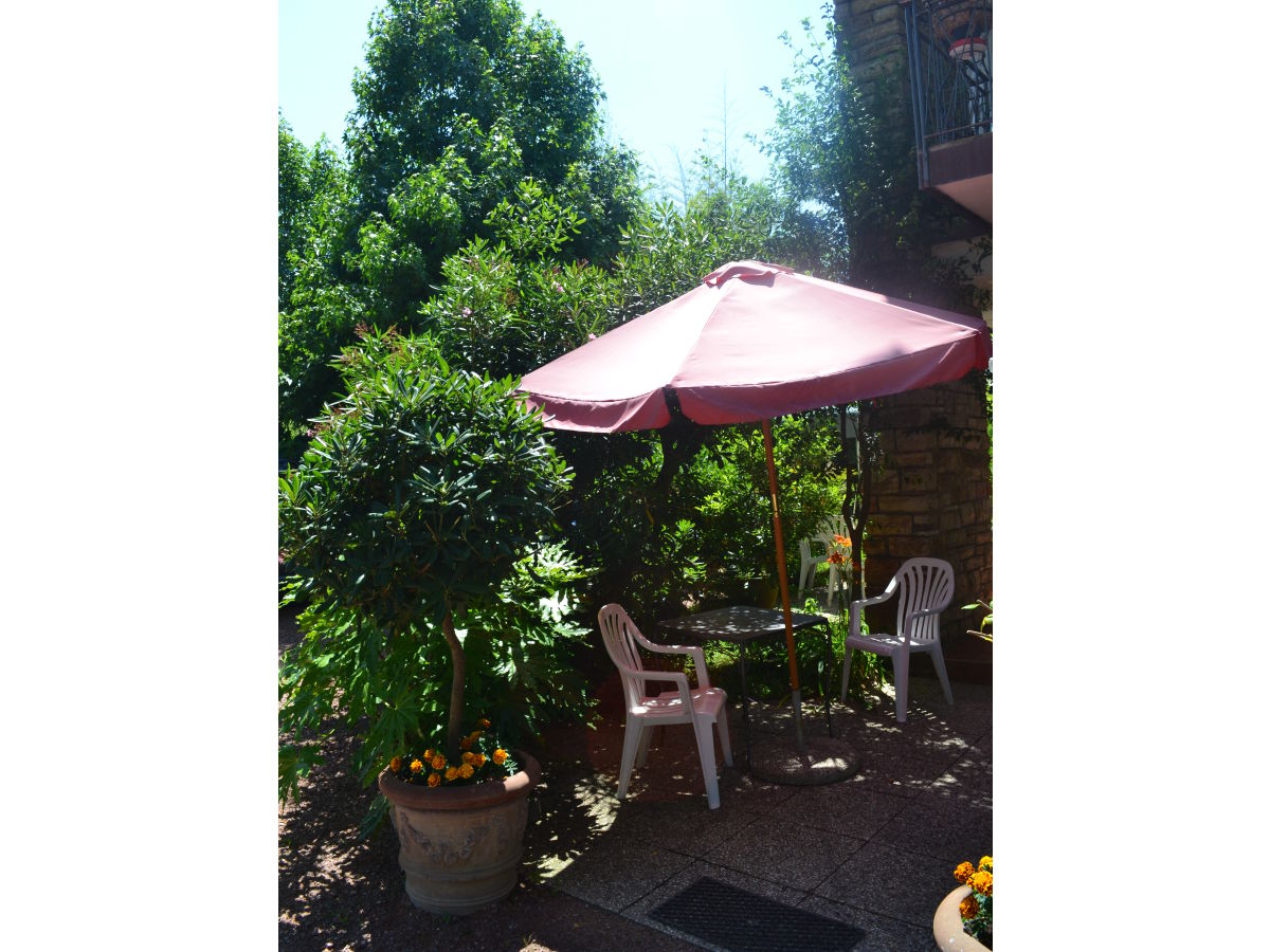 Holiday apartment Casa Furrer "C" Tirrenia - Outdoor photo 2