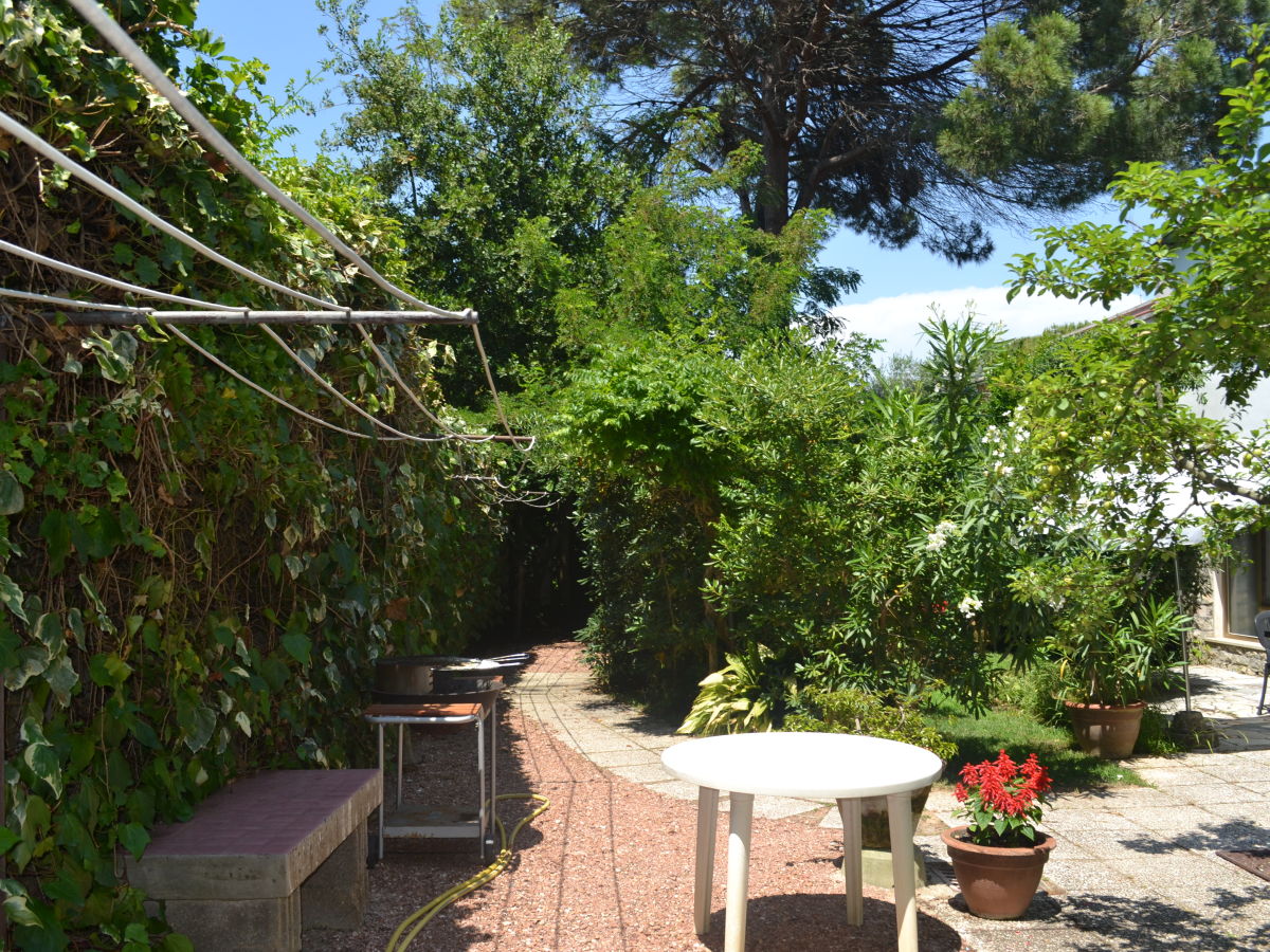 Holiday apartment Casa Furrer "TL" - Outdoor photo 5