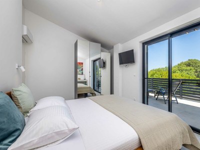 Holiday house Holiday house SARA with private pool - Features photo 22