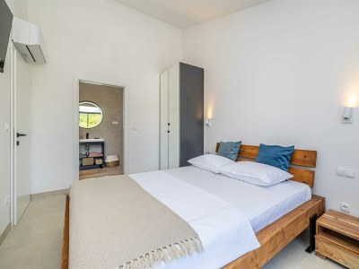 Holiday house Holiday house SARA with private pool - Features photo 24