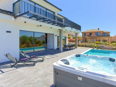 Villa Luxury villa Lucija with heated pool - Features photo 5