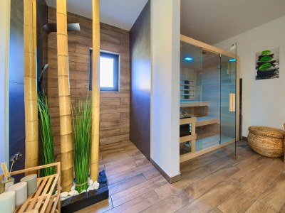 Villa Luxury villa Lucija with heated pool - Features photo 52