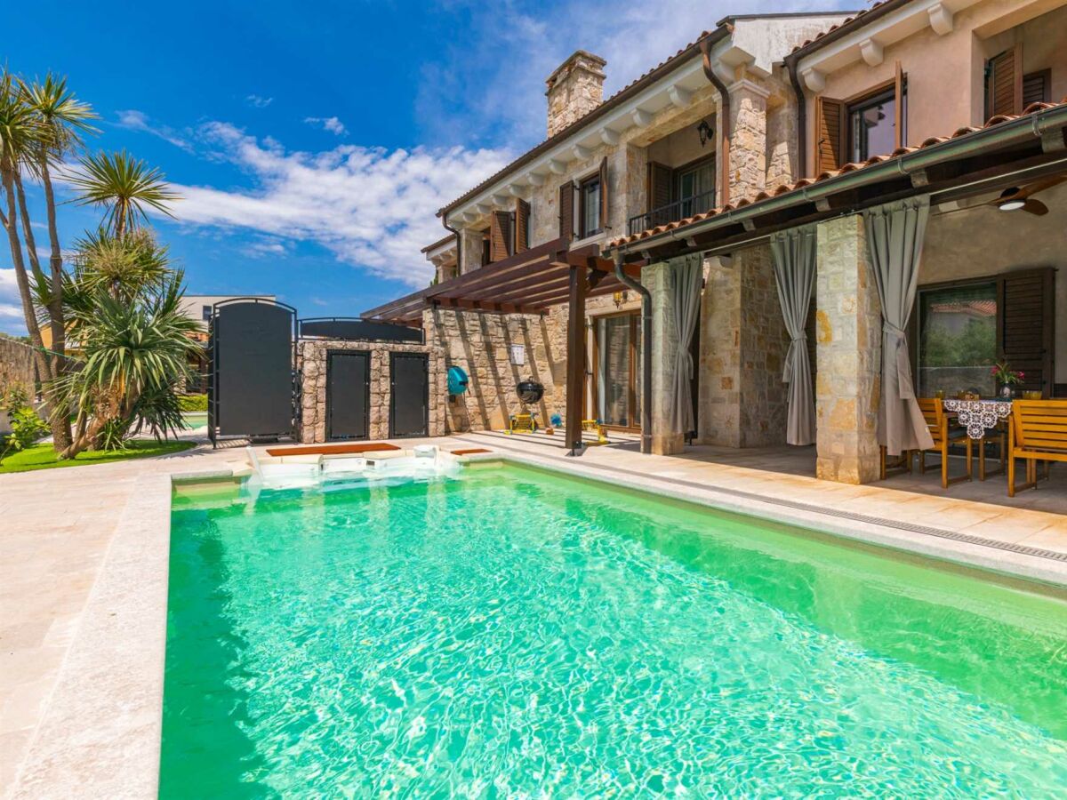 Holiday house Holiday house SEASCAPE II with heated pool near the sea - Outdoor photo 3