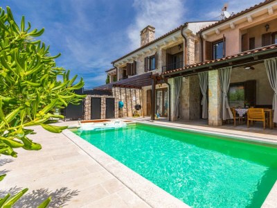 Holiday house Holiday house SEASCAPE II with heated pool near the sea - Outdoor photo 2