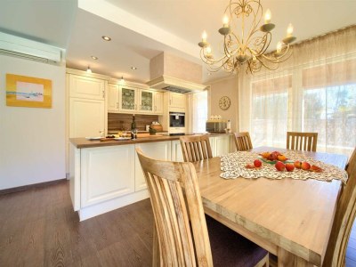 Holiday house Holiday house SEASCAPE II with heated pool near the sea - Features photo 30