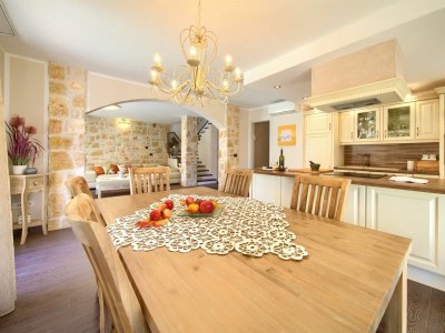 Holiday house Holiday house SEASCAPE II with heated pool near the sea - Features photo 37