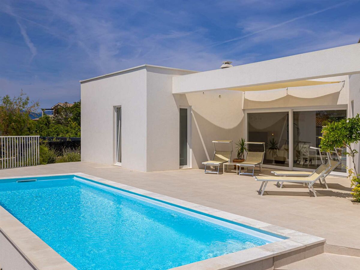 Villa Villa MENTA IV with pool - Outdoor photo 3