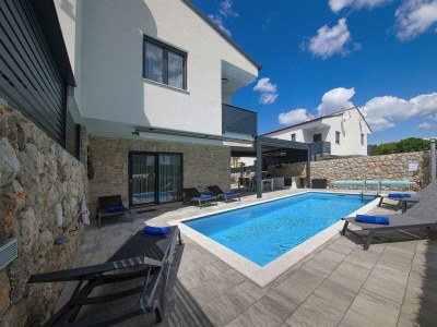 Holiday house Holiday house ZOROO with private pool - Outdoor photo 7