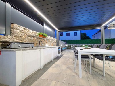 Holiday house Holiday house ZOROO with private pool - Features photo 11