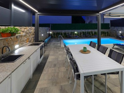 Holiday house Holiday house ZOROO with private pool - Features photo 13