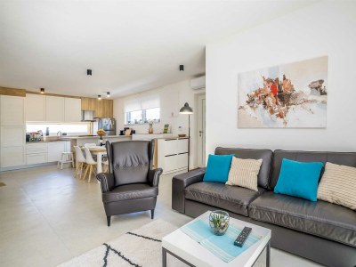 Holiday house Holiday house ZOROO with private pool - Features photo 16