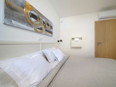 Holiday house Holiday house ZOROO with private pool - Features photo 36