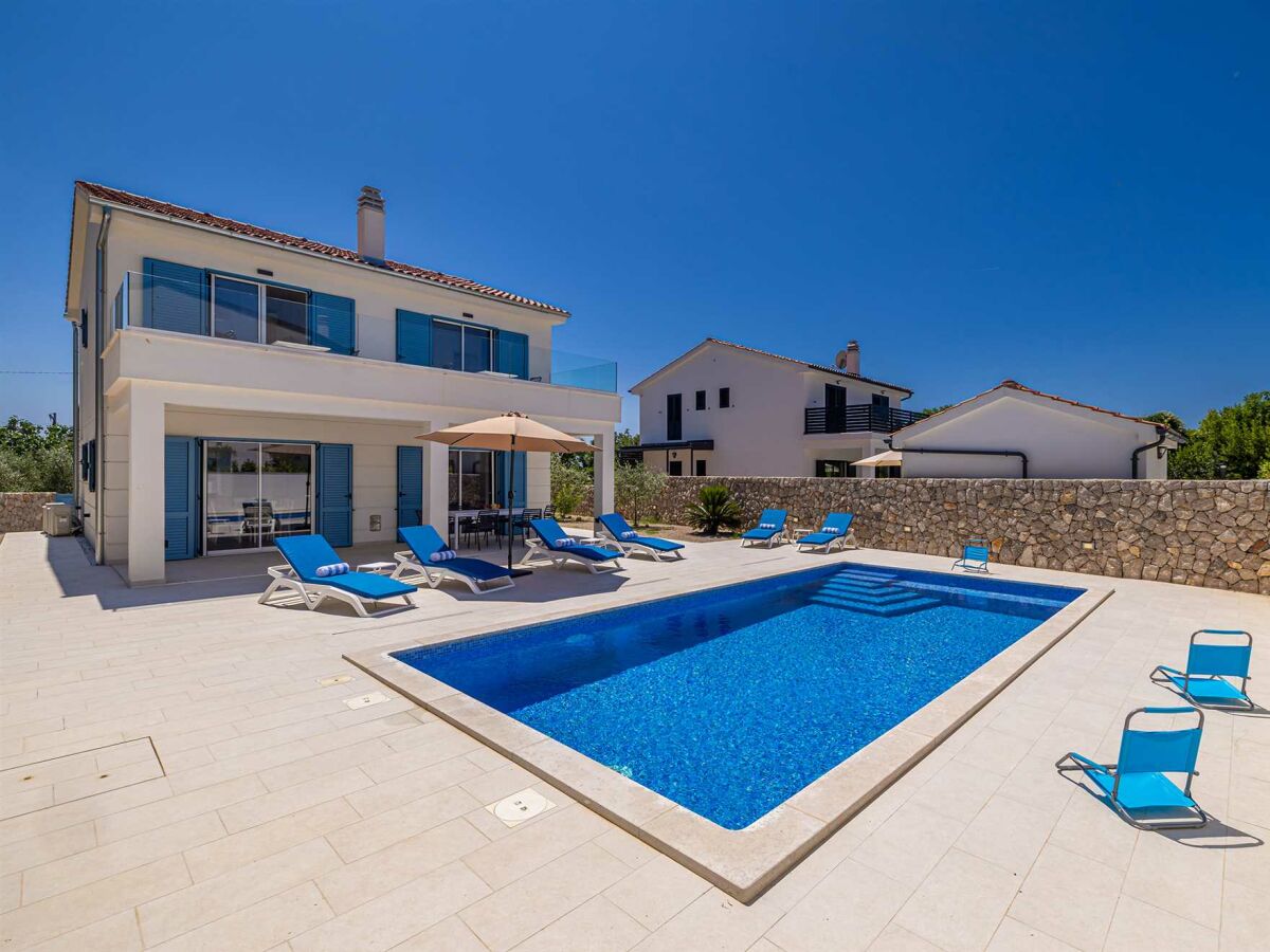 Holiday house Holiday house DAN with private pool