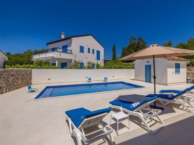 Holiday house Holiday house DAN with private pool - Outdoor photo 6