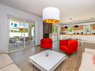 Holiday house Holiday house DAN with private pool - Features photo 10