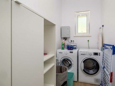 Holiday house Holiday house DAN with private pool - Features photo 31