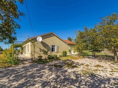 Holiday house Holiday house TRSJA with swimming pool - Outdoor photo 11