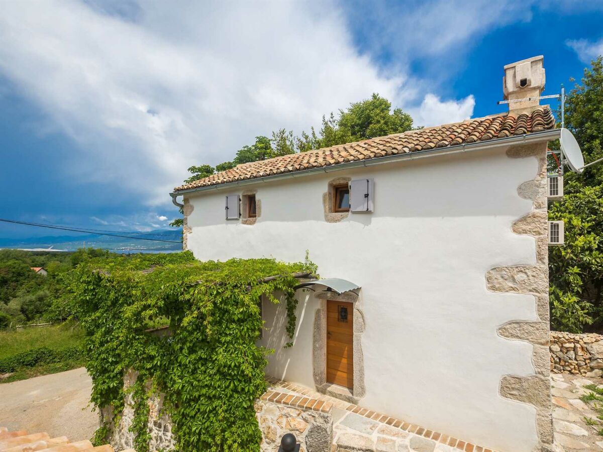 Holiday house Rustical holiday house Jela with swimming pool - Outdoor photo 4