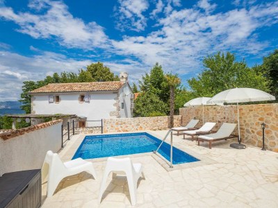 Holiday house Rustical holiday house Jela with swimming pool - Outdoor photo 5