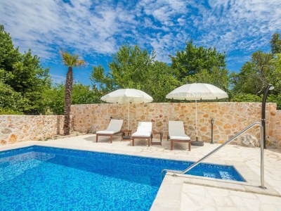 Holiday house Rustical holiday house Jela with swimming pool - Outdoor photo 7