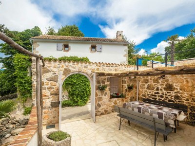 Holiday house Rustical holiday house Jela with swimming pool - Outdoor photo 9