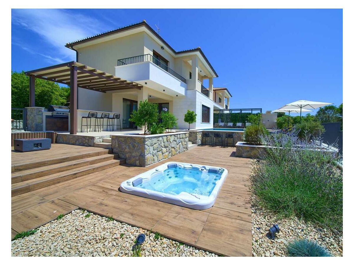 Villa Villa LADY with heated pool, jacuzzi and sauna