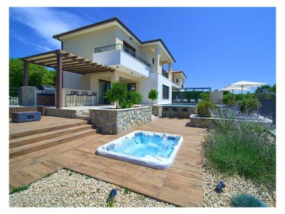 Villa Villa LADY with heated pool, jacuzzi and sauna in Pinezići - Villa