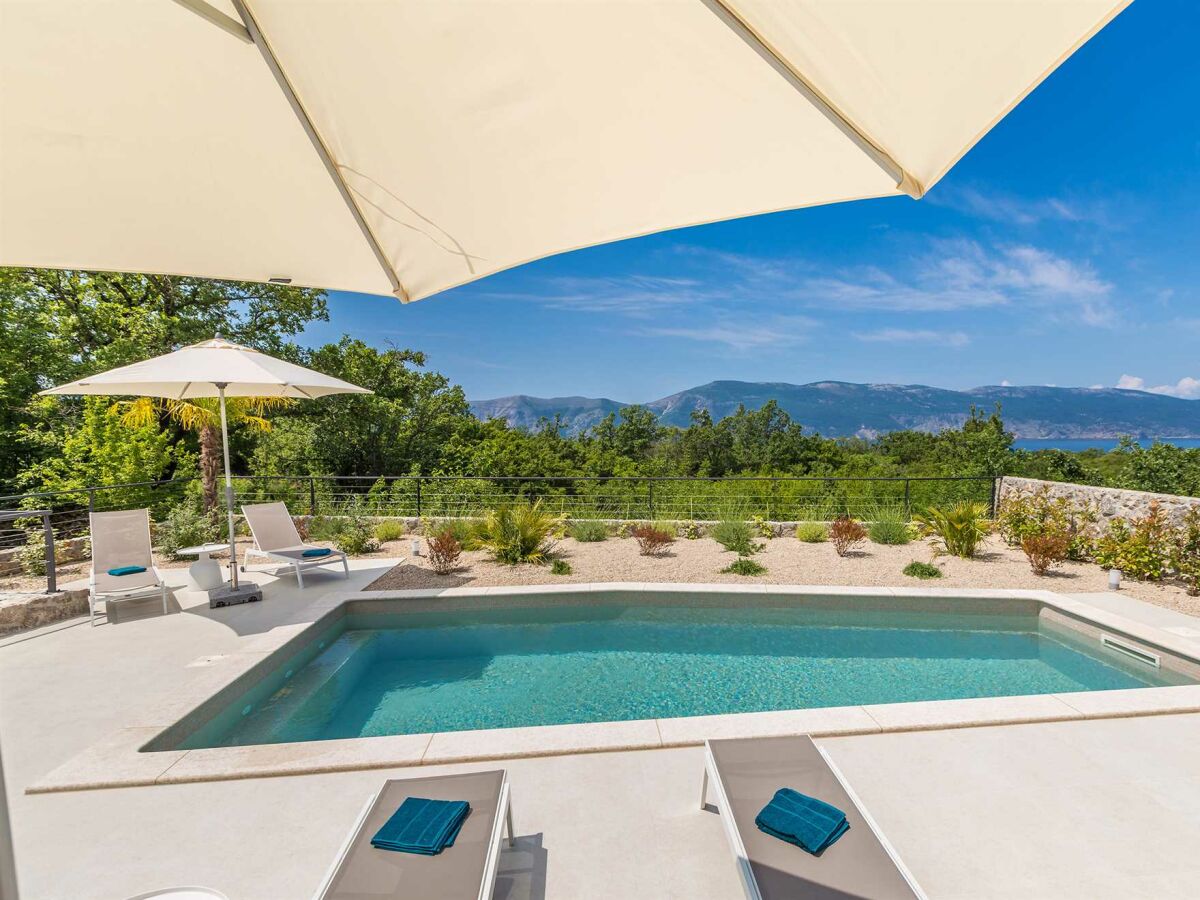 Holiday house Villa VERENA with heated pool - Outdoor photo 4