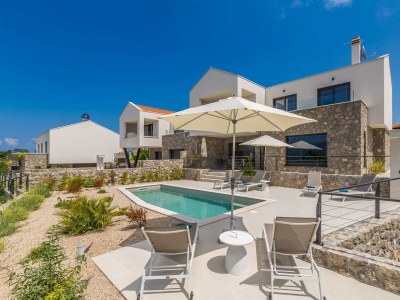 Holiday house Villa VERENA with heated pool - Outdoor photo 3