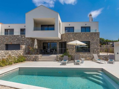 Holiday house Villa VERENA with heated pool - Outdoor photo 5