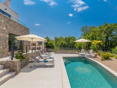 Holiday house Villa VERENA with heated pool - Outdoor photo 7