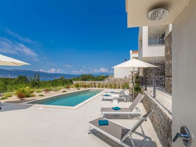 Holiday house Villa VERENA with heated pool - Outdoor photo 12