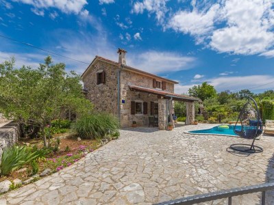 Holiday house Holiday house ANDREA with pool - Outdoor photo 2