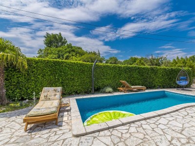 Holiday house Holiday house ANDREA with pool - Outdoor photo 3