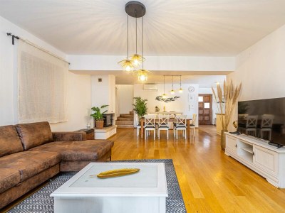 Holiday house Holiday house CASA DI BRONZO with private pool - Features photo 12