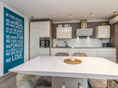 Apartment Holiday apartment AQUAVISTA with private pool - Features photo 14