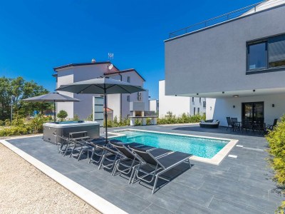 Apartment Luxury apartment NOA with pool and hot tub - Outdoor photo 13