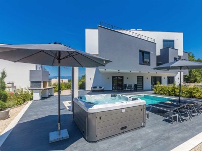 Apartment Luxury apartment NOA with pool and hot tub - Outdoor photo 16