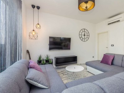 Apartment Luxury apartment NOA with pool and hot tub - Features photo 33