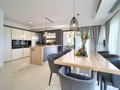 Villa Villa LUMINOSA with outdoor and indoor pool and sauna - Features photo 29